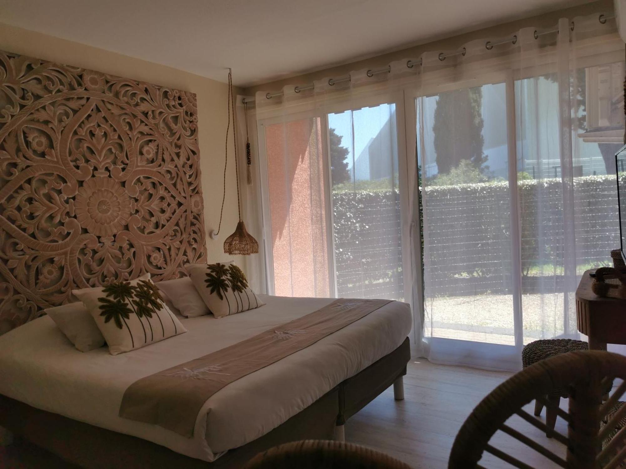Hotel Tennis International Agde Exteriör bild